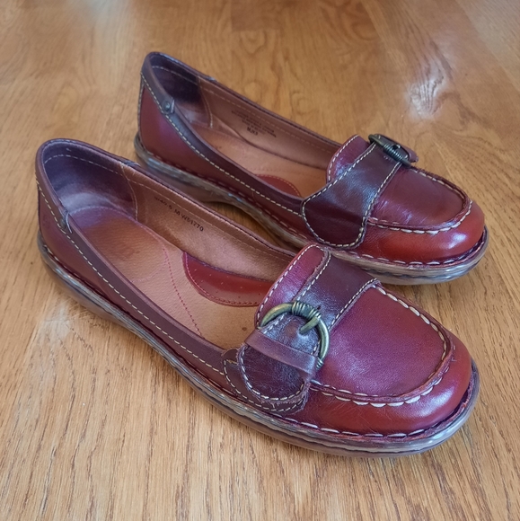 BORN Women's Mindy Brown/Burgundy Leather Slip On Flat Loafers w/Buckle Size 9 - Picture 3 of 9